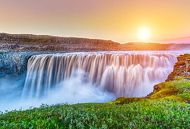 Dettifoss Wasserfälle im Sonnenuntergang in Island