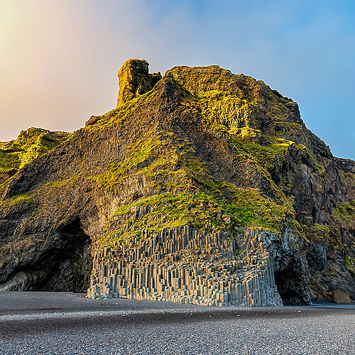 reynisfjara island basalt höhle strand