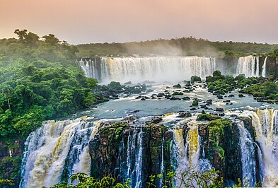 Wasserfall von Iguazú in Argentinien und Brasilien