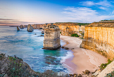 Traumzeit zwölf Apostel Felsen Klippen Ozean Australien.