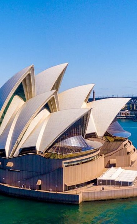 Blick auf das Opernhaus am Hafen Sydneys in Australien