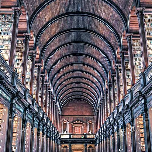 Book of Kells Bücher Bibliothek Dublin Irland.