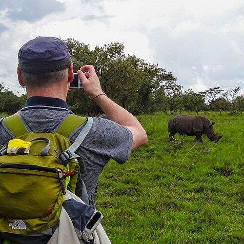 Fotograf Nashorn Gras Ziwa Sanctuary Uganda Reise