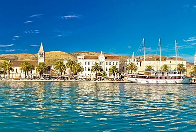 Uferpromenade in Trogir in Kroatien