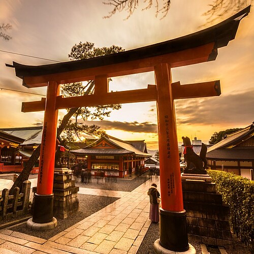 Torii des Fushimi-Inari-Schreins in Kyoto in Japan