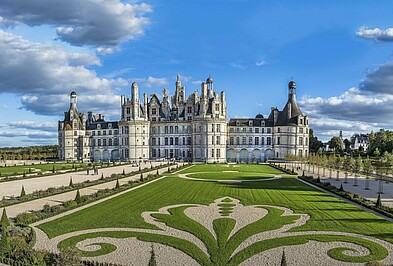 Schloss Chambord mit Garten an der Loire in Frankreich