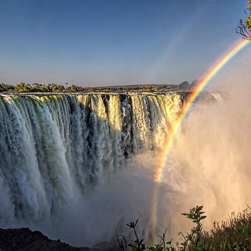 Sambesi tosende victoria wasserfaelle auf einer simbabwe Reise