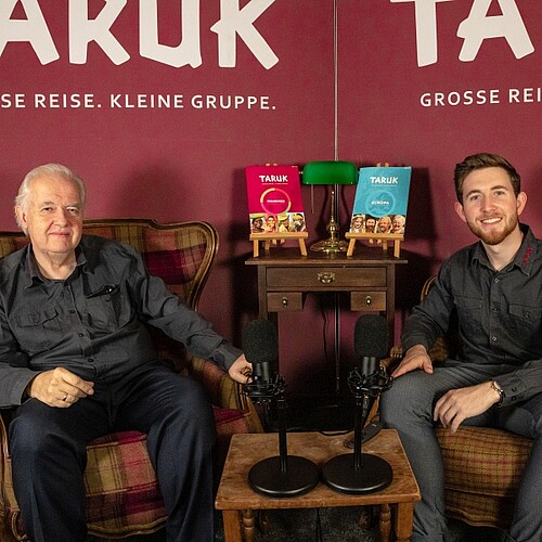 Johannes und Christan Haape im Set des ersten TARUK Wohnzimmerstreams
