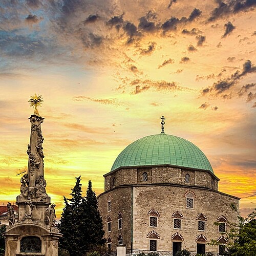 Moschee Gazi Khassim Pecs in Ungarn.