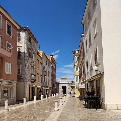 Altstadtgasse in Zadar Kroatien