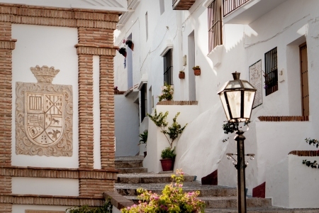 Straße in Frigiliana in Andalusien Spanien