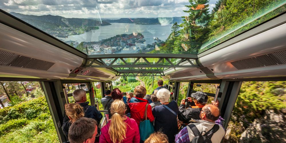 Blick aus der Standseilbahn Floibahn in Bergen, Norwegen