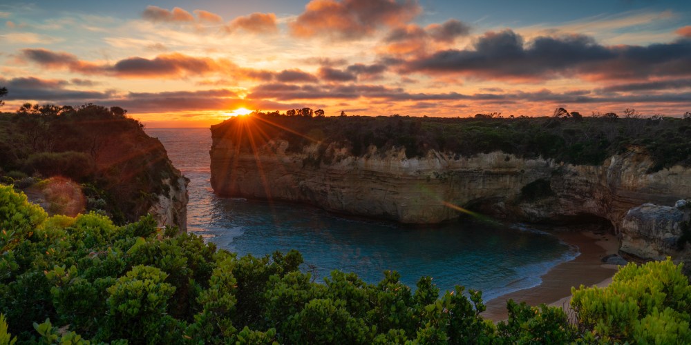 Sonnenuntergang am Loch Ard Gorge an Australiens Great Ocean Road