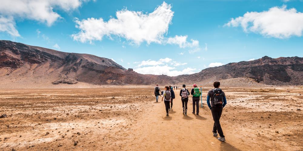 Wanderer im Tongariro Nationalpark in Neuseeland