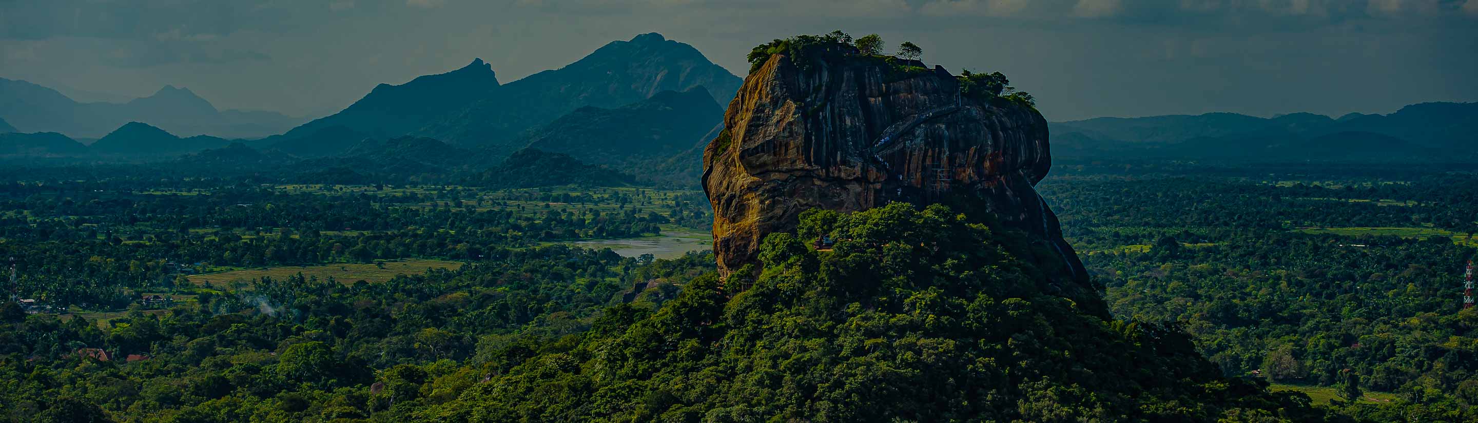 Panorama des Lion Rock bei Sigiriya auf Sri Lanka