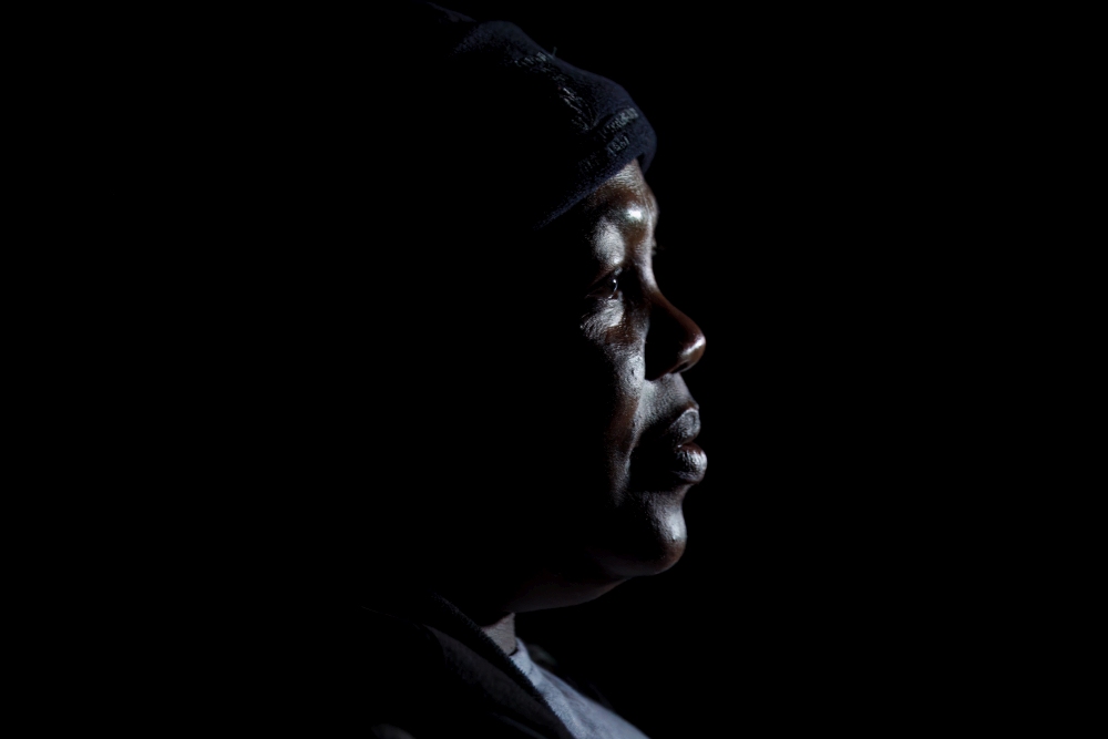 Profil einer Basothofrau in ihrer Hütte in Lesotho auf der TARUK Reise Königsprotee