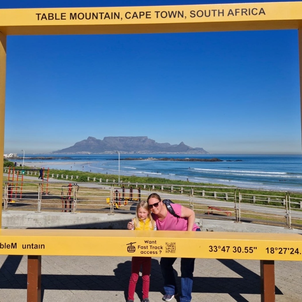 TARUK Mitarbeiterin Susanne Boockmann am Tafelberg in Südafrika